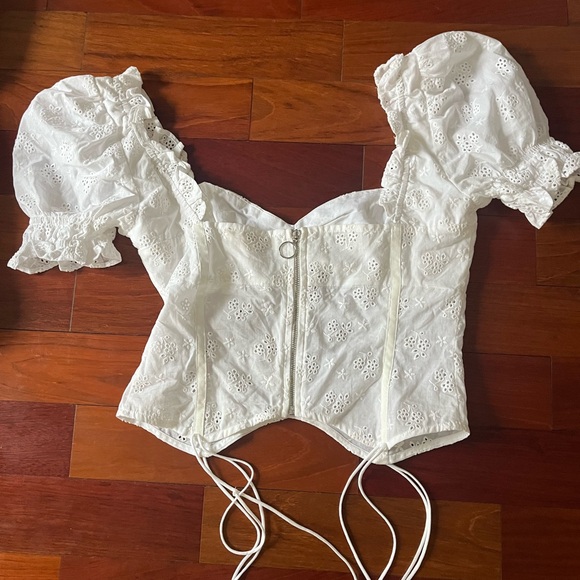 Eyelet white summer top - Picture 2 of 5